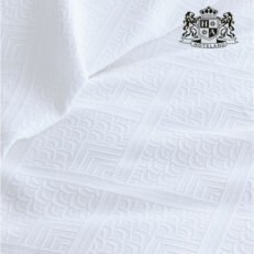 GEOMETRIC BOHO White-ΔΙΠΛH ΥΠΕΡΛΕΥΚΗ Κουβέρτα JAQUARD (2,50 x 2,60m) Πικέ Πολυτελείας με αναγλυφο σχεδιο 420gsm