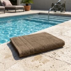 STRIPES MOCCA 50-Πετσετες πισινας 500gsm ανεξιτηλες (Διαστασεις 70 x 140)! (VAT=ANTIUV & ANTIHLORE στους 90′ C)