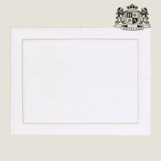 ESPRIT ΛΕΥΚΟ δικλωνα ανεξιτηλα πατακια 850gsm (Διασταση 50 x 75) με κεντημενη ΜΠΕΖ πλακε μπορντουρα