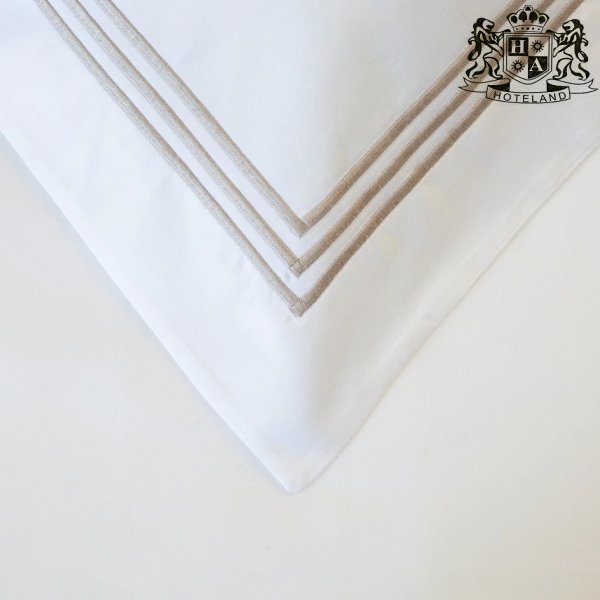 ΚΟΡΥΦΑΙΑ ΠΟΙΟΤΗΤΑ-ΠΛΑΚΕ ΣΕΙΡΑ-ΣΕΝΤΟΝΙ ΜΟΝΟ (Πανωσεντονο Με Τριπλο Μπεζ Πλακε Κεντημα) (1,90 x 2,95cm) ΒΑΜΒΑΚΟΣΑΤΕΝ MYKONOS 100% BAMBAKI TC-400 ΚΛΩΣΤΕΣ ROYAL SHINE