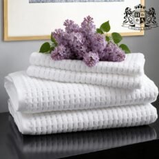 ALDER VELOUR WHITE 55 – Πετσέτες Βελουδινες 550gsm JAQUARD ΑΝΑΓΛΥΦΕΣ με σχεδιο Βαφλας (ΠΡΟΣΩΠΟΥ 50 Χ 100cm)