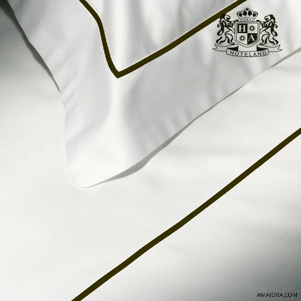 ΚΟΡΥΦΑΙΑ ΠΟΙΟΤΗΤΑ-ΠΛΑΚΕ ΣΕΙΡΑ-ΣΕΝΤΟΝΙ SUPER ΥΠΕΡ-ΔΙΠΛΟ (Πανωσεντονο Με Μαυρο Πλακε Κεντημα) (2,80 x 3,00cm) ΒΑΜΒΑΚΟΣΑΤΕΝ MYKONOS 100% BAMBAKI TC-400 ΚΛΩΣΤΕΣ ROYAL SHINE